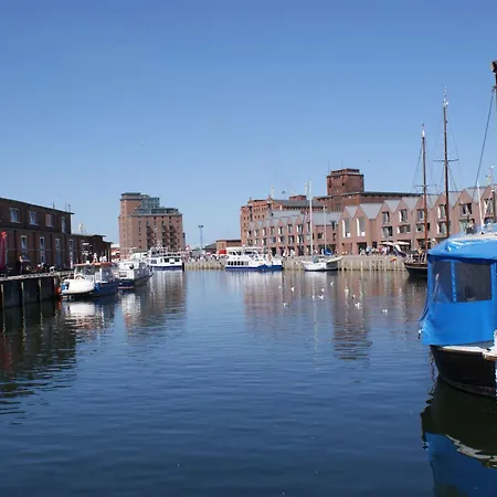 Land Im Gaestehaus Alter Holzhafen - Abc2 Apartment Wismar