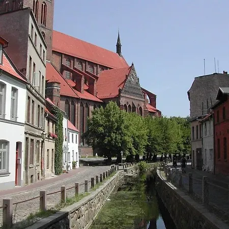 Appartamento Land Im Gaestehaus Alter Holzhafen - Abc2